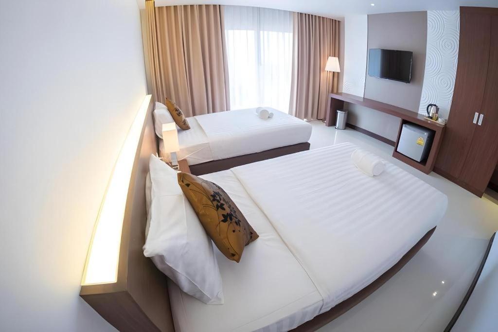 Chaisaeng Villa Sing Buri Exterior foto