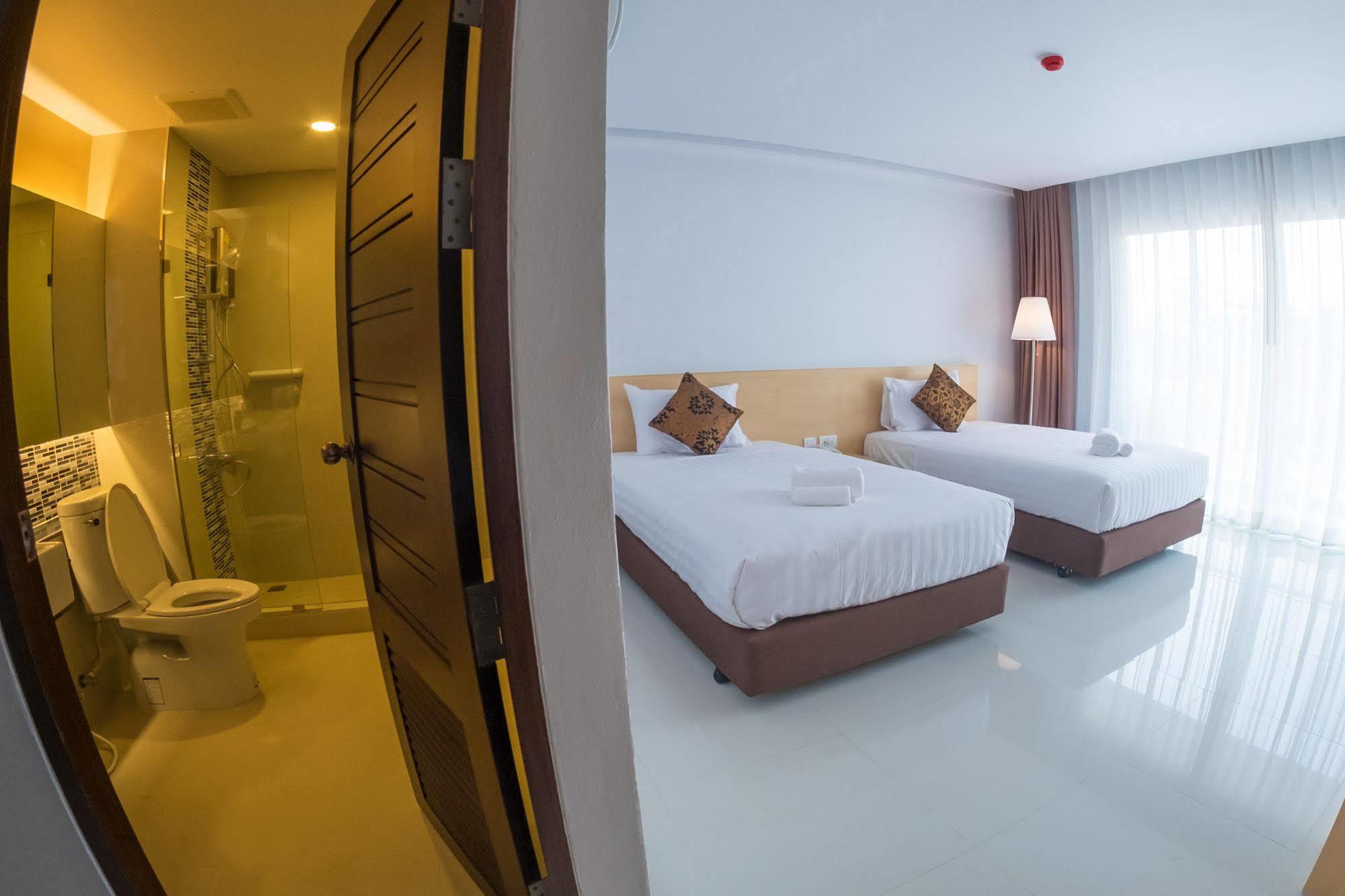 Chaisaeng Villa Sing Buri Exterior foto