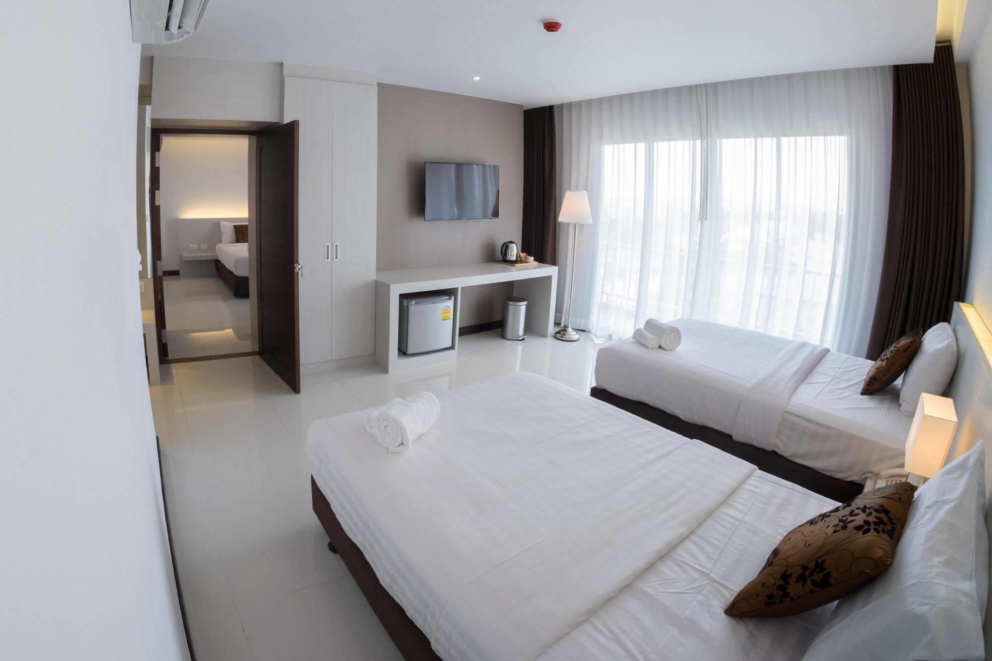 Chaisaeng Villa Sing Buri Exterior foto